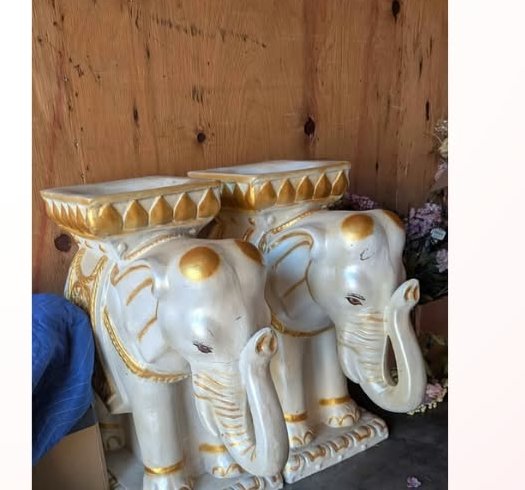 White and gold Indian elephant statue decorations